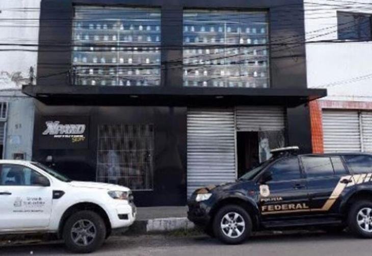 AA�A?o da PolA�cia Federal na sede da empresa XPand (Foto: Ed Santos / ReproduA�A?o / Acorda Cidade)